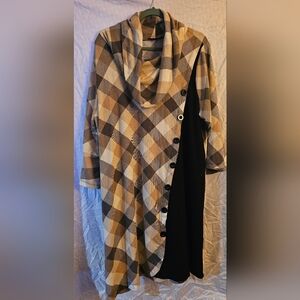 Robert Louis Tan and Black Plaid Cape